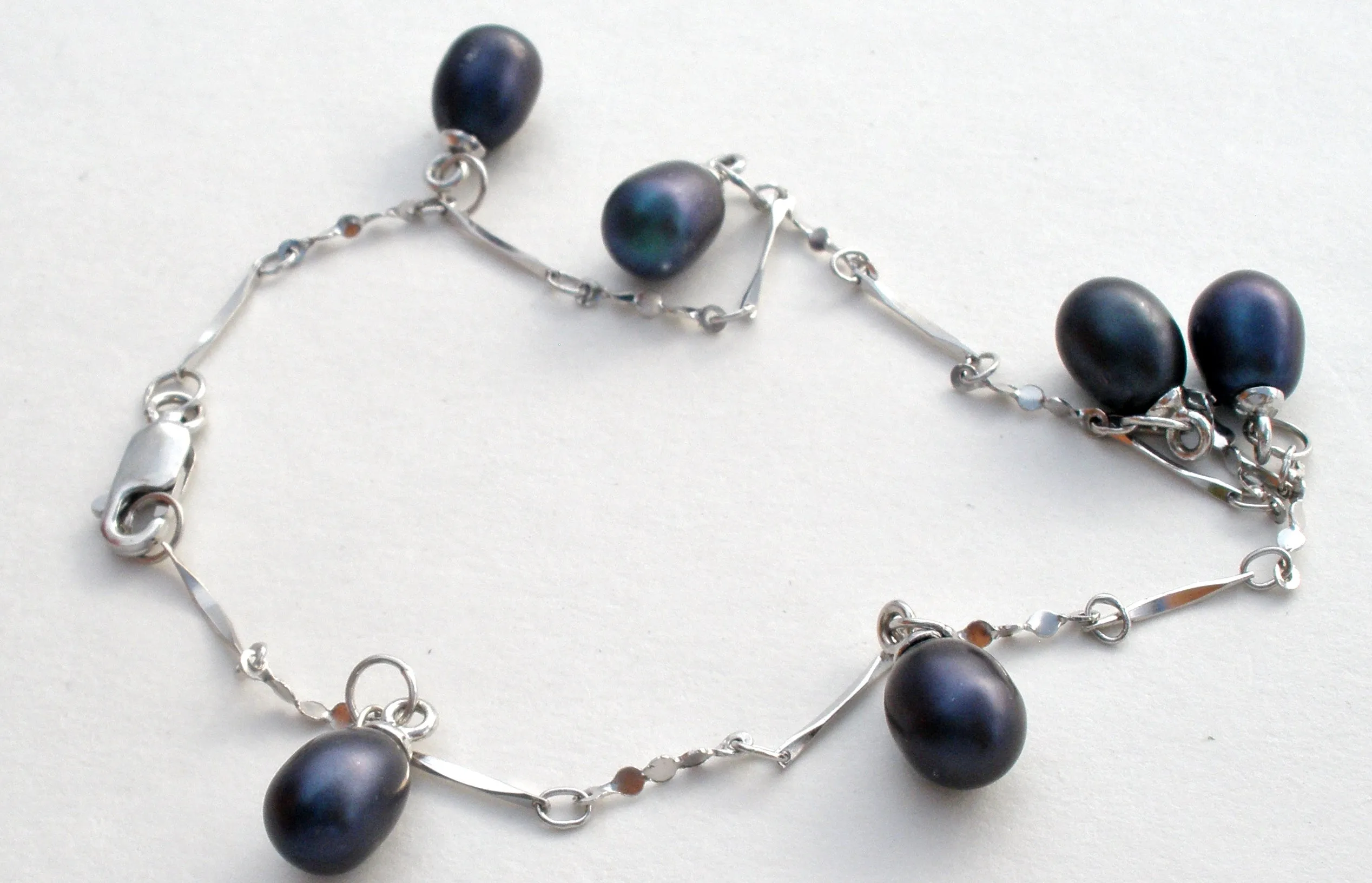 Sterling Silver Blue Pearl Bracelet 9"