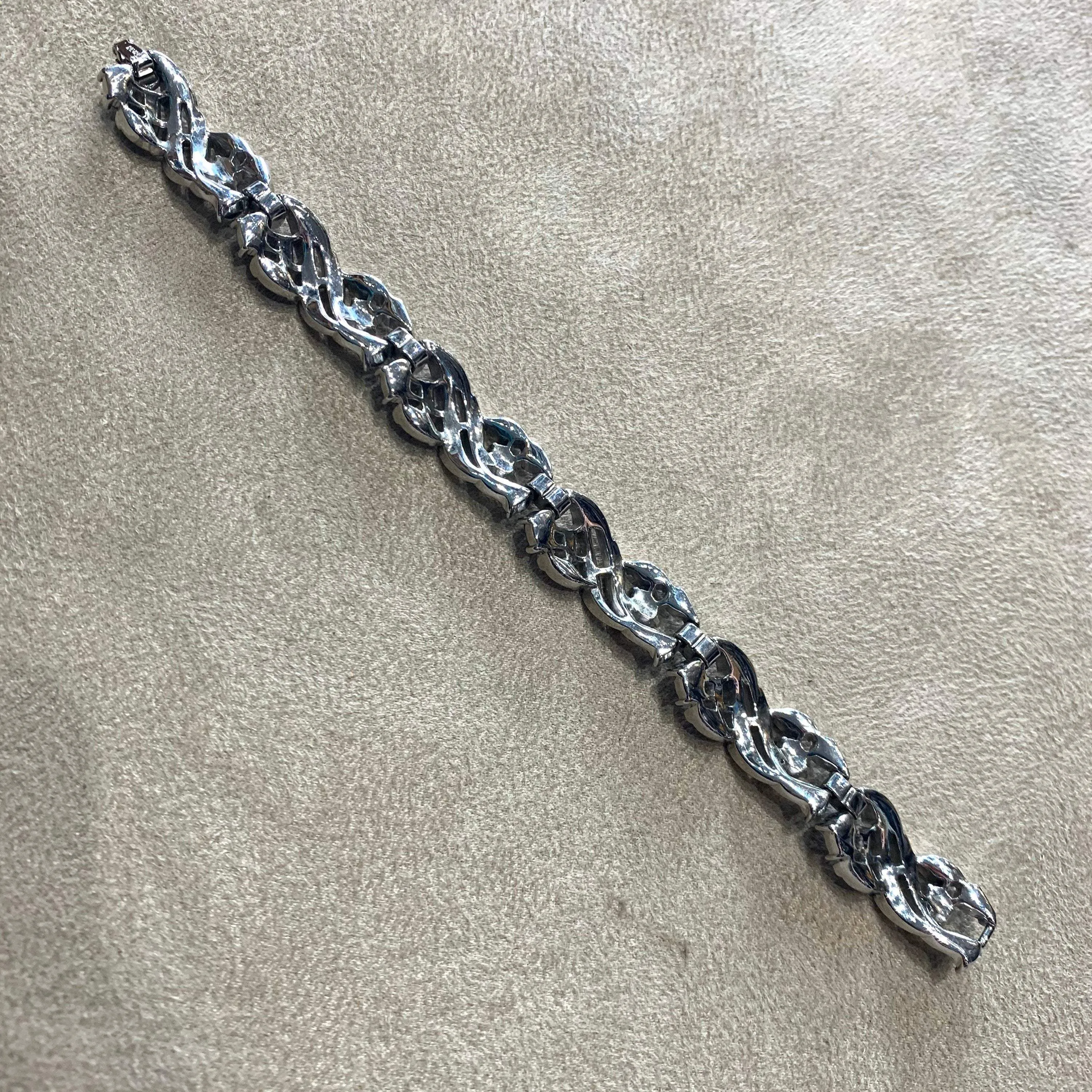 Trifari blue sapphire vintage bracelet silver tone